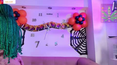 Caro Fisher online show from 10-27-25, 12:42