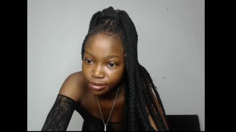 Snapshot of carobaby8 chatting on 04-27-26, 03:59 caroline online show from 04-27-26, 03:59