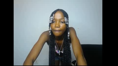 Snapshot of carobaby8 chatting on 05-03-26, 06:08 caroline online show from 05-03-26, 06:08