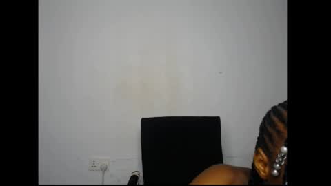 Snapshot of carobaby8 chatting on 05-04-26, 06:20 caroline online show from 05-04-26, 06:20