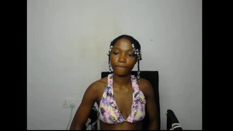 Snapshot of carobaby8 chatting on 05-11-26, 02:45 caroline online show from 05-11-26, 02:45