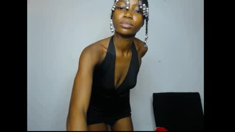 Snapshot of carobaby8 chatting on 05-12-26, 06:05 caroline online show from 05-12-26, 06:05
