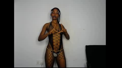 Snapshot of carobaby8 chatting on 05-29-26, 04:43 caroline online show from 05-29-26, 04:43