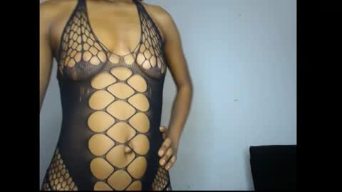 Snapshot of carobaby8 chatting on 06-07-26, 04:05 caroline online show from 06-07-26, 04:05