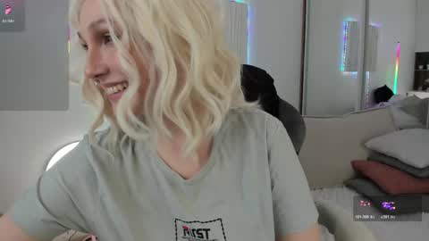 carol_may_ online show from 04-20-26, 07:55