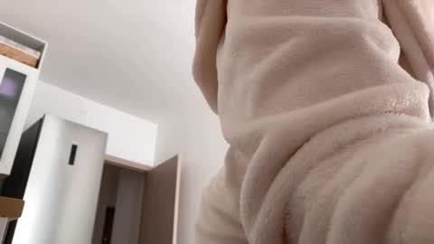 Snapshot of carol_may_ chatting on 05-17-26, 06:33 carol_may_ online show from 05-17-26, 06:33