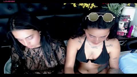 Snapshot of carolaine01 chatting on 02-11-25, 11:12 Carolaine01 online show from 02-11-25, 11:12