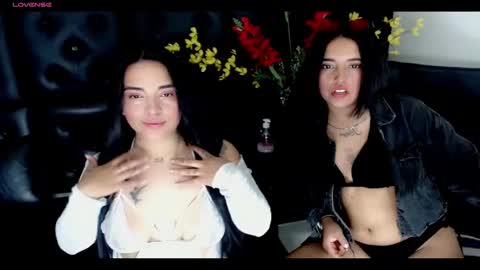 Snapshot of carolaine01 chatting on 03-05-25, 11:16 Carolaine01 online show from 03-05-25, 11:16