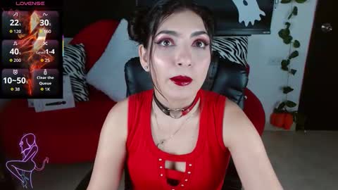 Snapshot of carolaine69_ chatting on 10-24-25, 01:51 Caroline online show from 10-24-25, 01:51