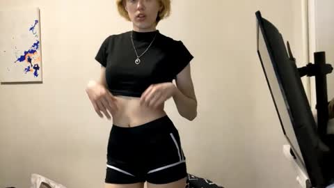 Snapshot of carolcaci chatting on 11-25-25, 04:18 Call me Carol online show from 11-25-25, 04:18