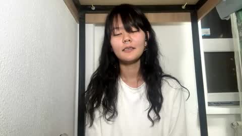 Snapshot of carolfreer chatting on 11-06-25, 02:29 Kim online show from 11-06-25, 02:29