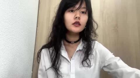 Kim online show from 11-09-25, 01:20