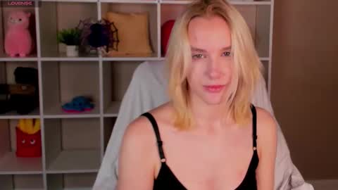 Carol online show from 10-27-25, 01:42