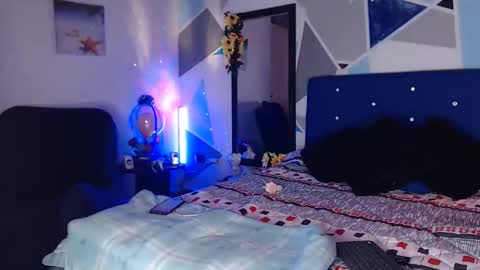 Carolin Moore online show from 01-07-26, 06:43