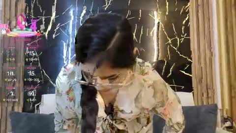 CAROLINA  online show from 04-18-26, 11:05