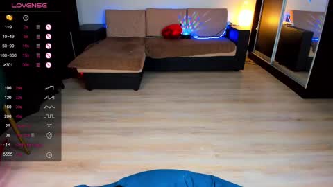 Snapshot of carolina_bby chatting on 02-25-25, 05:25 Carolina online show from 02-25-25, 05:25