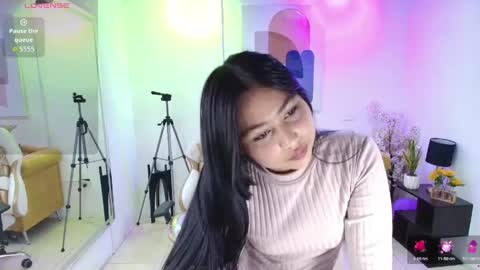 CAROLINA.  online show from 05-07-26, 01:49