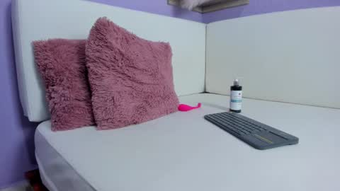 Snapshot of carolina_latinlady chatting on 03-12-25, 11:33 Carolina online show from 03-12-25, 11:33