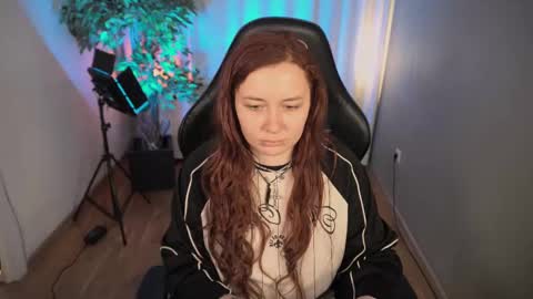 Mira online show from 03-02-25, 01:16