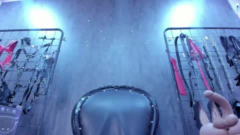 carolina online show from 09-12-25, 04:51