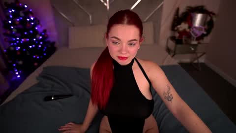 Snapshot of carolinadia chatting on 12-26-24, 12:03 carolinadia online show from 12-26-24, 12:03