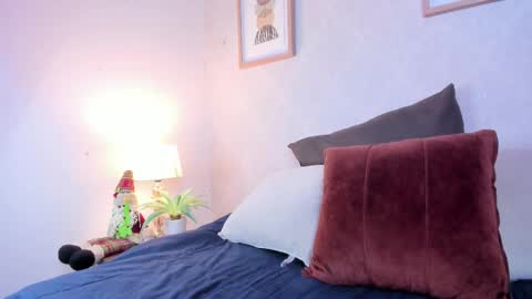  Caroline  online show from 01-06-26, 11:25