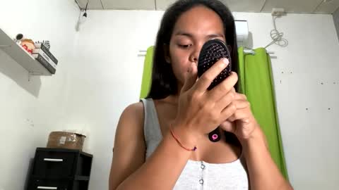 caroline_east online show from 03-07-26, 12:02