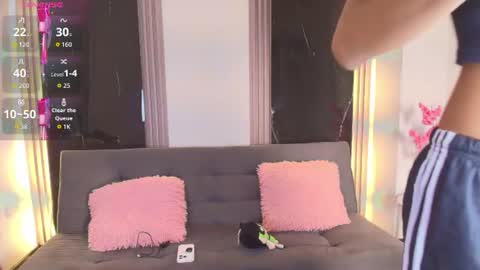 Snapshot of caroline_foster1 chatting on 06-19-26, 12:09 caroline_foster1 online show from 06-19-26, 12:09