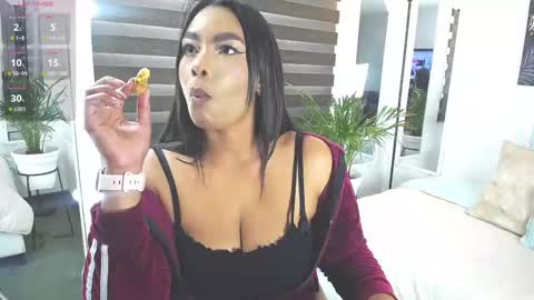 C A R O L I N E online show from 02-13-25, 02:09