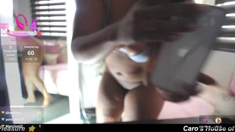 C A R O L I N E online show from 01-15-26, 01:59