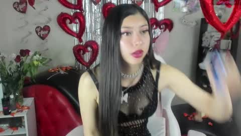 Caroline Lenox online show from 02-16-25, 05:59