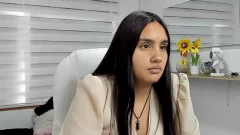 caroline_rodriguez_9 online show from 03-30-26, 07:15
