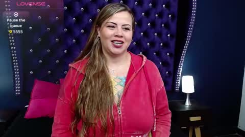 Snapshot of caroline_santana chatting on 09-11-25, 12:16 CAROLINE online show from 09-11-25, 12:16
