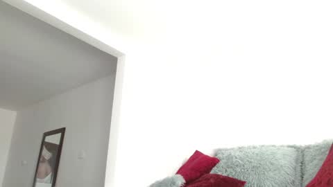 Snapshot of caroline_spanky chatting on 12-21-25, 12:23 caroline online show from 12-21-25, 12:23