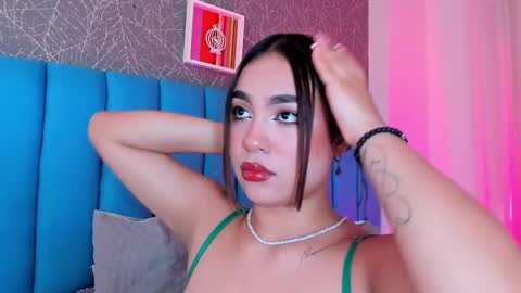 CarolineeGarcia online show from 03-06-25, 01:35