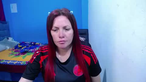 Carolinhe  online show from 07-04-26, 05:08