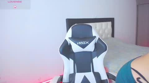 CarolinneFiotti online show from 10-28-25, 11:58