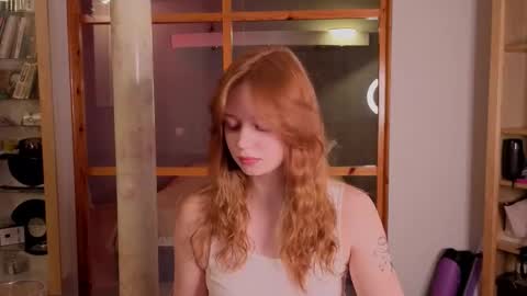 Snapshot of carolinnk chatting on 01-31-26, 09:46 Caro online show from 01-31-26, 09:46