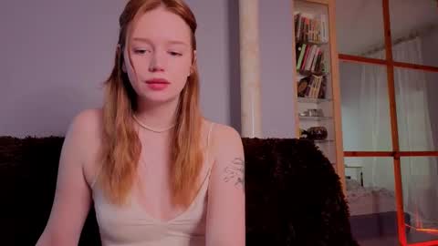 Snapshot of carolinnk chatting on 03-21-26, 12:21 Caro online show from 03-21-26, 12:21