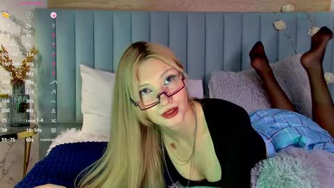 Snapshot of carolreeves chatting on 01-19-25, 08:50 Carol online show from 01-19-25, 08:50