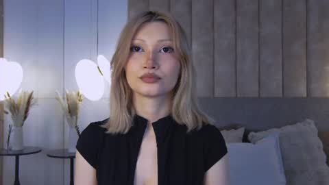 Snapshot of carolreeves chatting on 06-15-26, 05:04 Carol online show from 06-15-26, 05:04