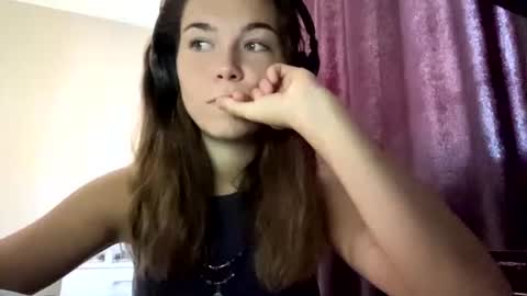 Viktorie online show from 07-14-26, 06:18