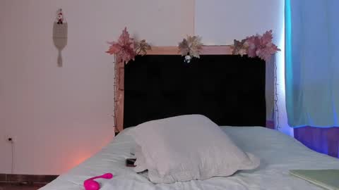 Caro  online show from 12-16-24, 07:43