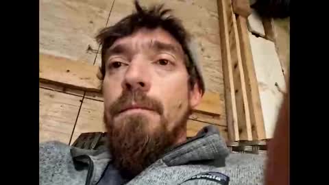 Snapshot of carpenter345111774 chatting on 06-06-26, 02:16 carpenter345111774 online show from 06-06-26, 02:16