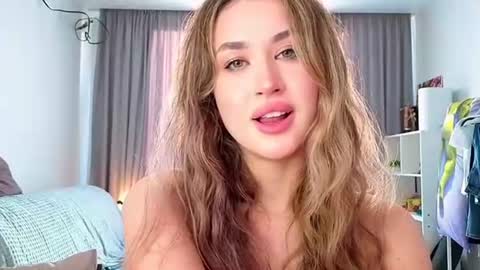 Kira online show from 07-17-26, 04:12