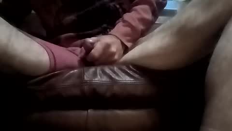 Snapshot of caryb chatting on 10-31-25, 03:35 caryb online show from 10-31-25, 03:35