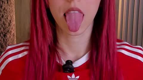 Casandra  online show from 10-10-25, 07:35