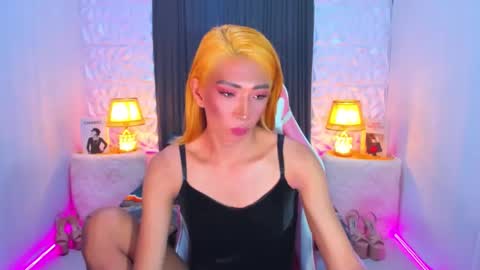 casandrawilson online show from 02-13-25, 06:38