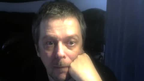 Snapshot of caseurdecue chatting on 01-05-25, 01:04 AllenGallant online show from 01-05-25, 01:04