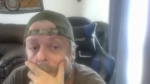 Snapshot of caseurdecue chatting on 10-01-25, 03:07 AllenGallant online show from 10-01-25, 03:07